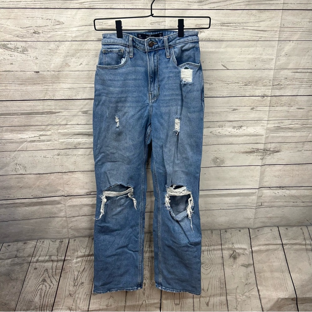 Hollister destructed ultra high rise dad jean size 0R EUC